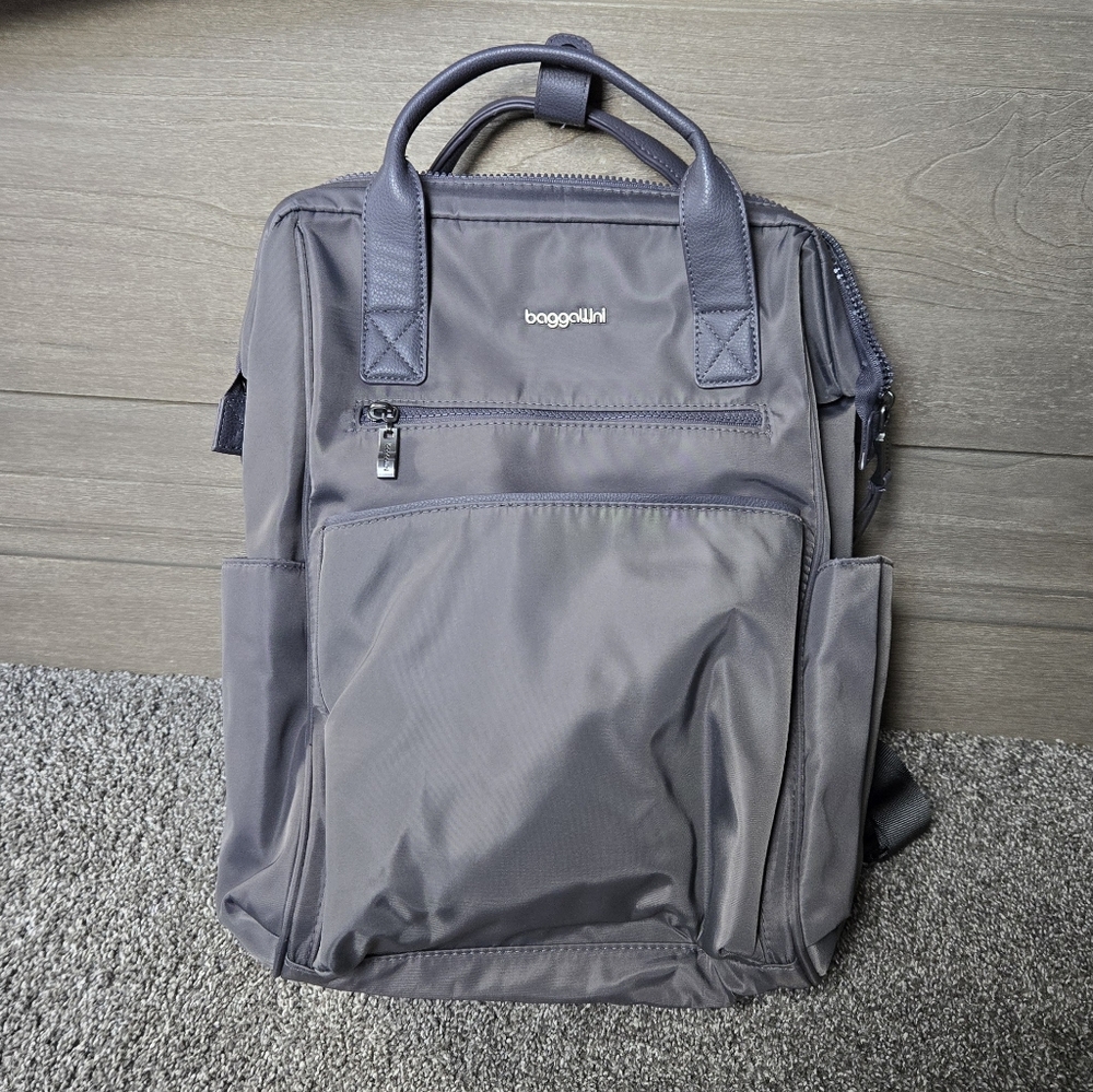 Baggallini Soho Gray Backpack Laptop Bag NEW